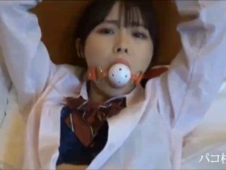 [本土精选!]小姊姊超翘的美臀就在眼前! 忍不住伸手扯下丝袜开始猛干!